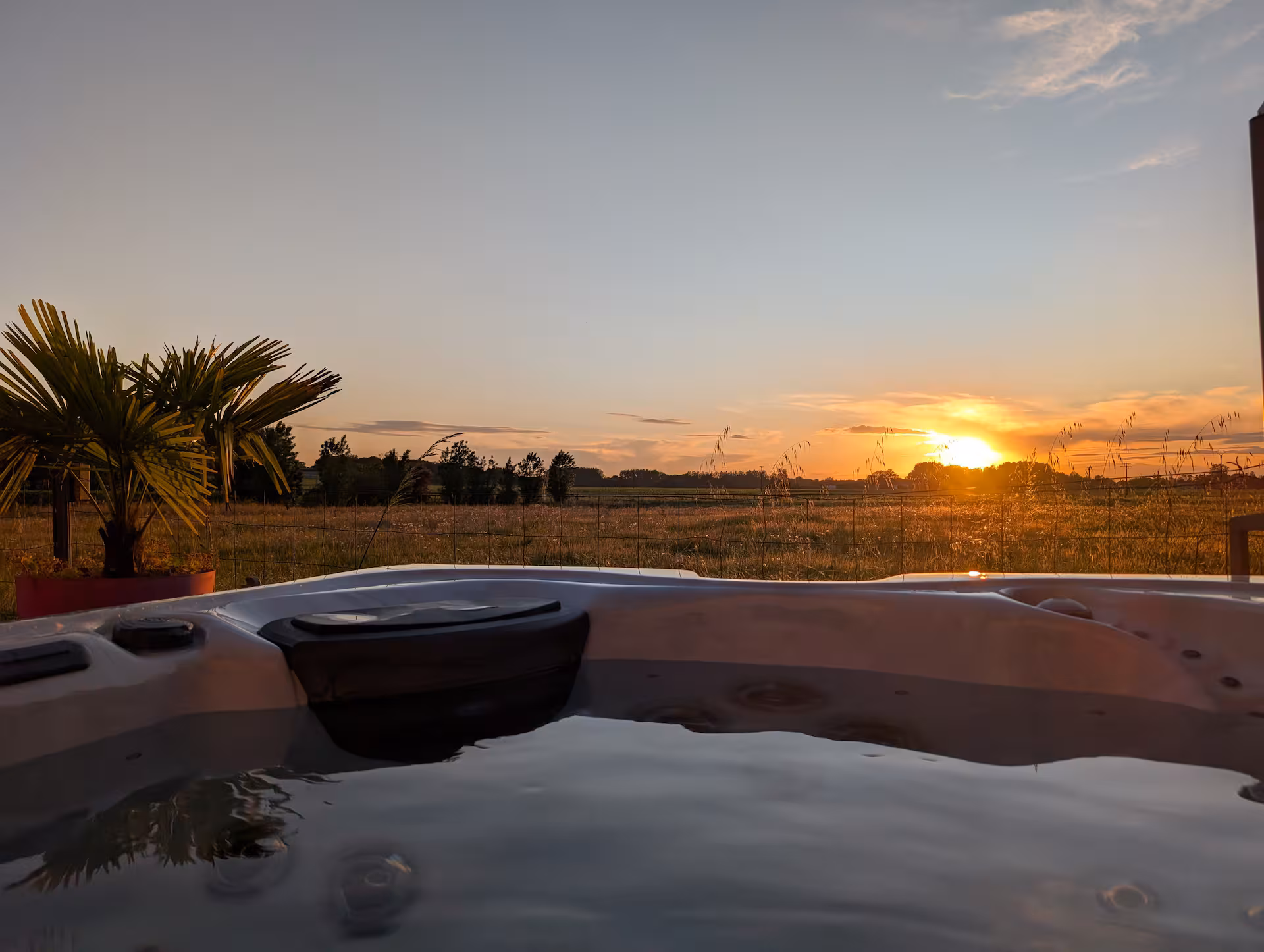 Lumière de fin de journée sur la tiny house